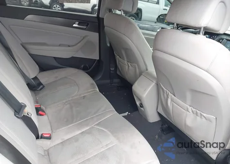 2016 Hyundai Sonata Sport z USA, uszkodzony, nr VIN 5NPE34AF5GH300914